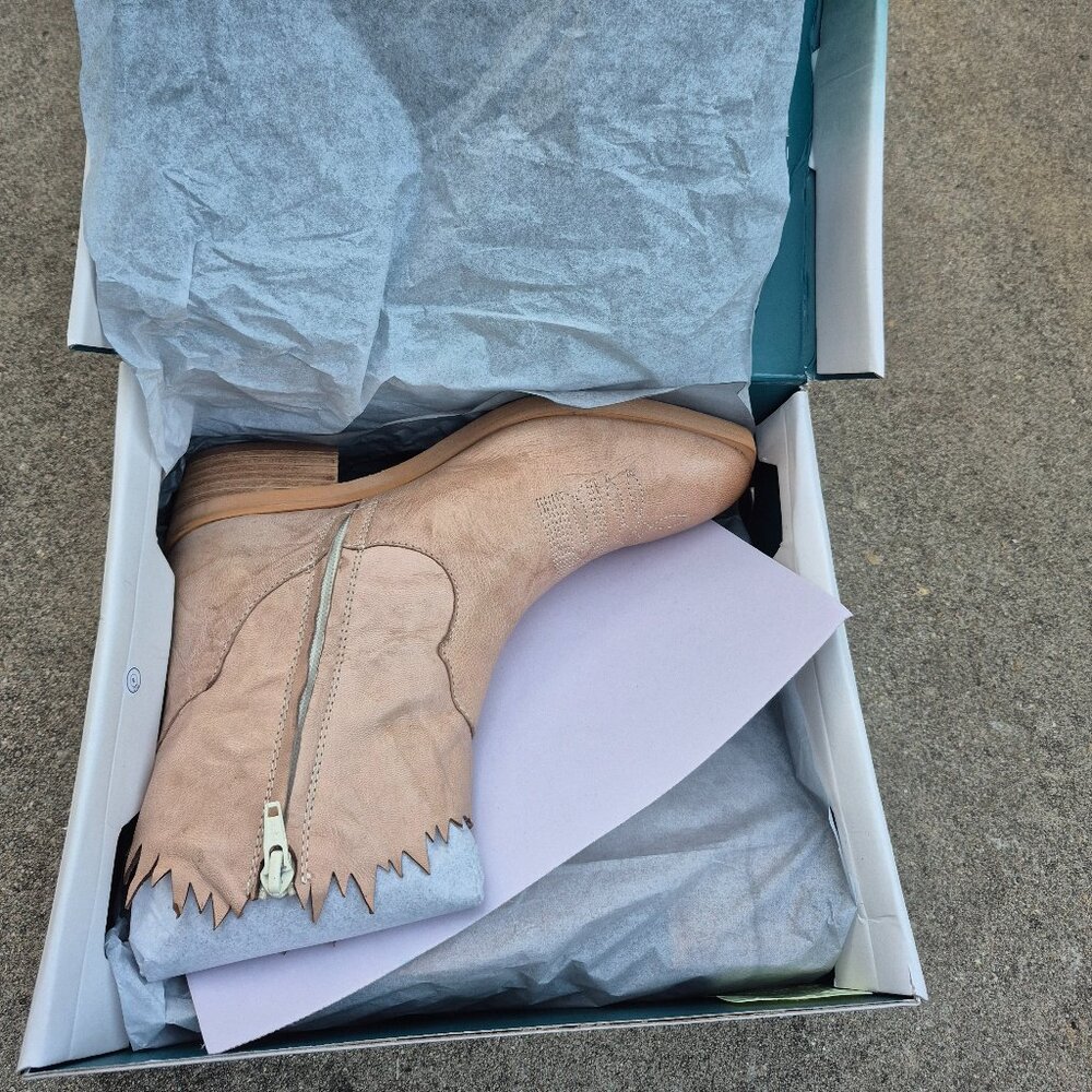 New NIB BED STU ROAN Leather Ankle Bootie Flame Edged Size 7.5 Southwestern Boho - Picture 4 of 16